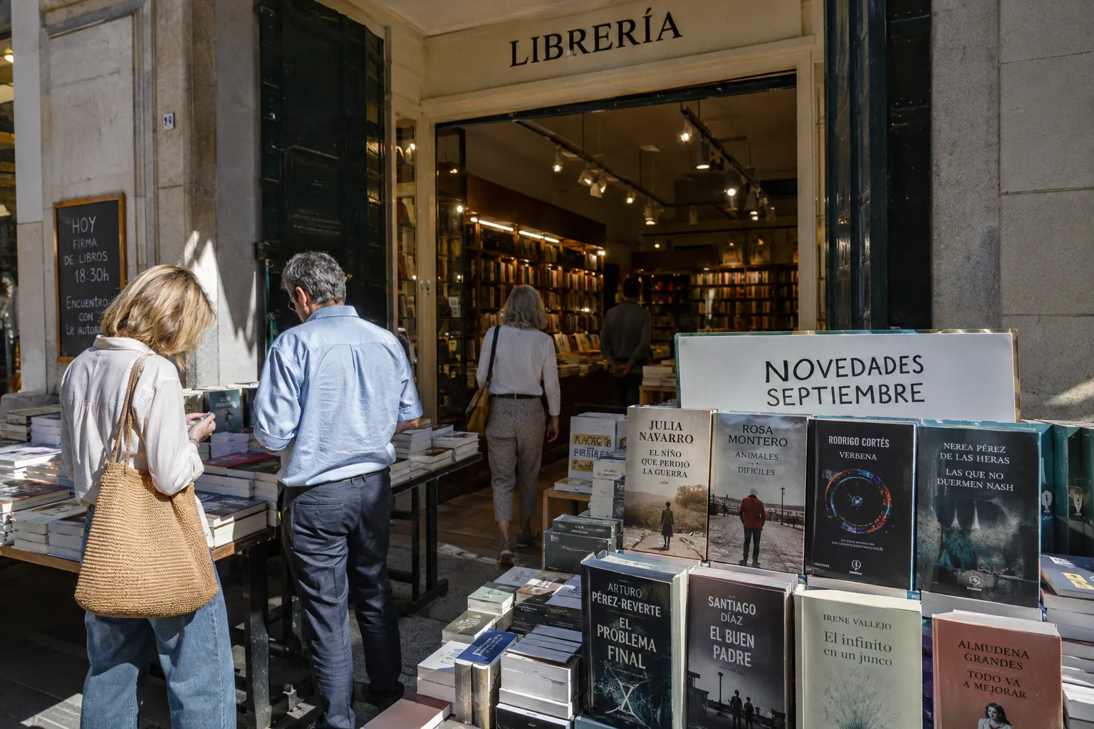 Novedades literarias de septiembre: de Julia Navarro a los debuts más esperados